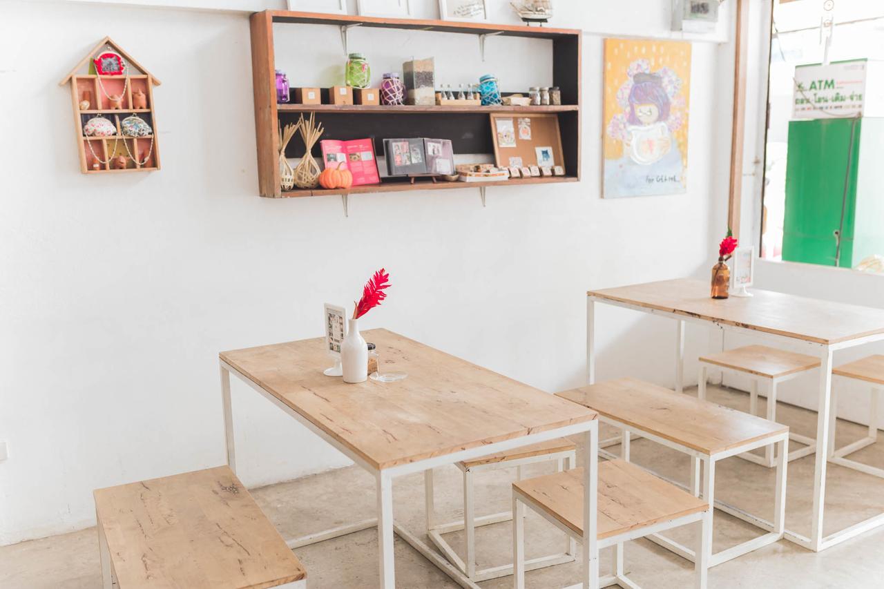 Sook Cafe And Youth Hostel เชียงราย ภายนอก รูปภาพ